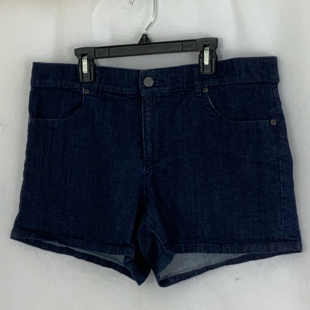 Women’s New York & Co. Dark Stretch Short Shorts